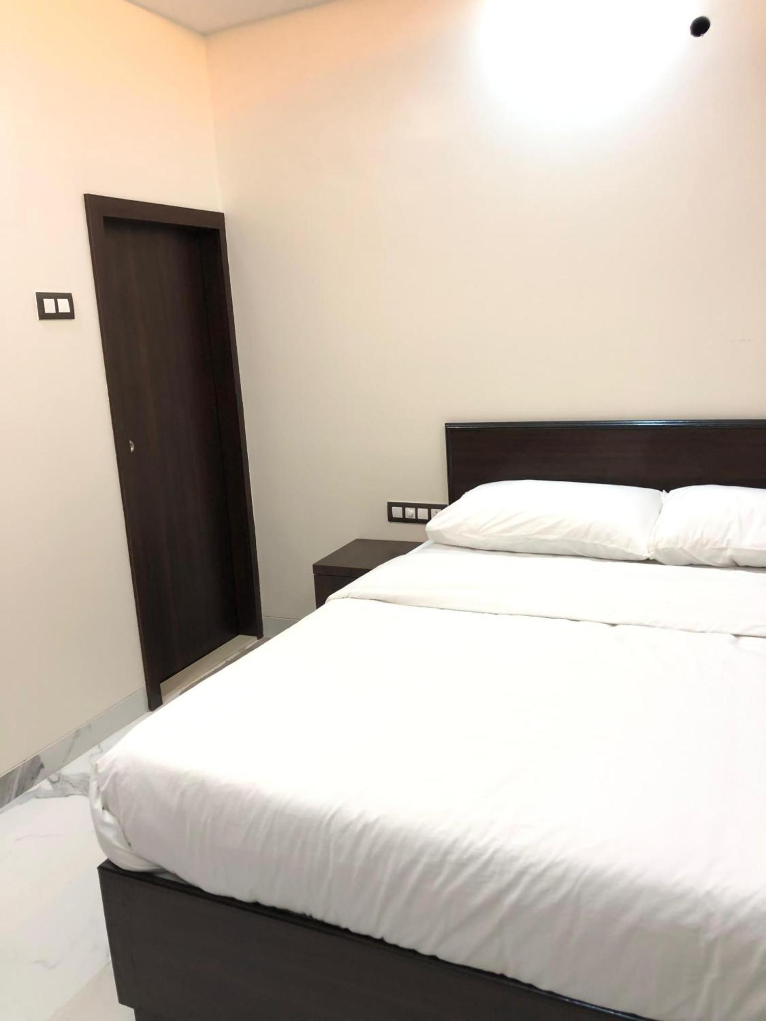 Sameena Guest House Panchgani Esterno foto