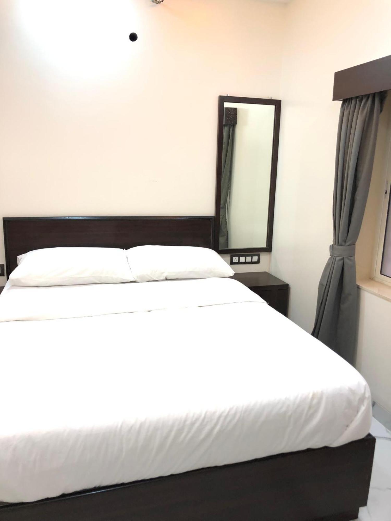 Sameena Guest House Panchgani Esterno foto