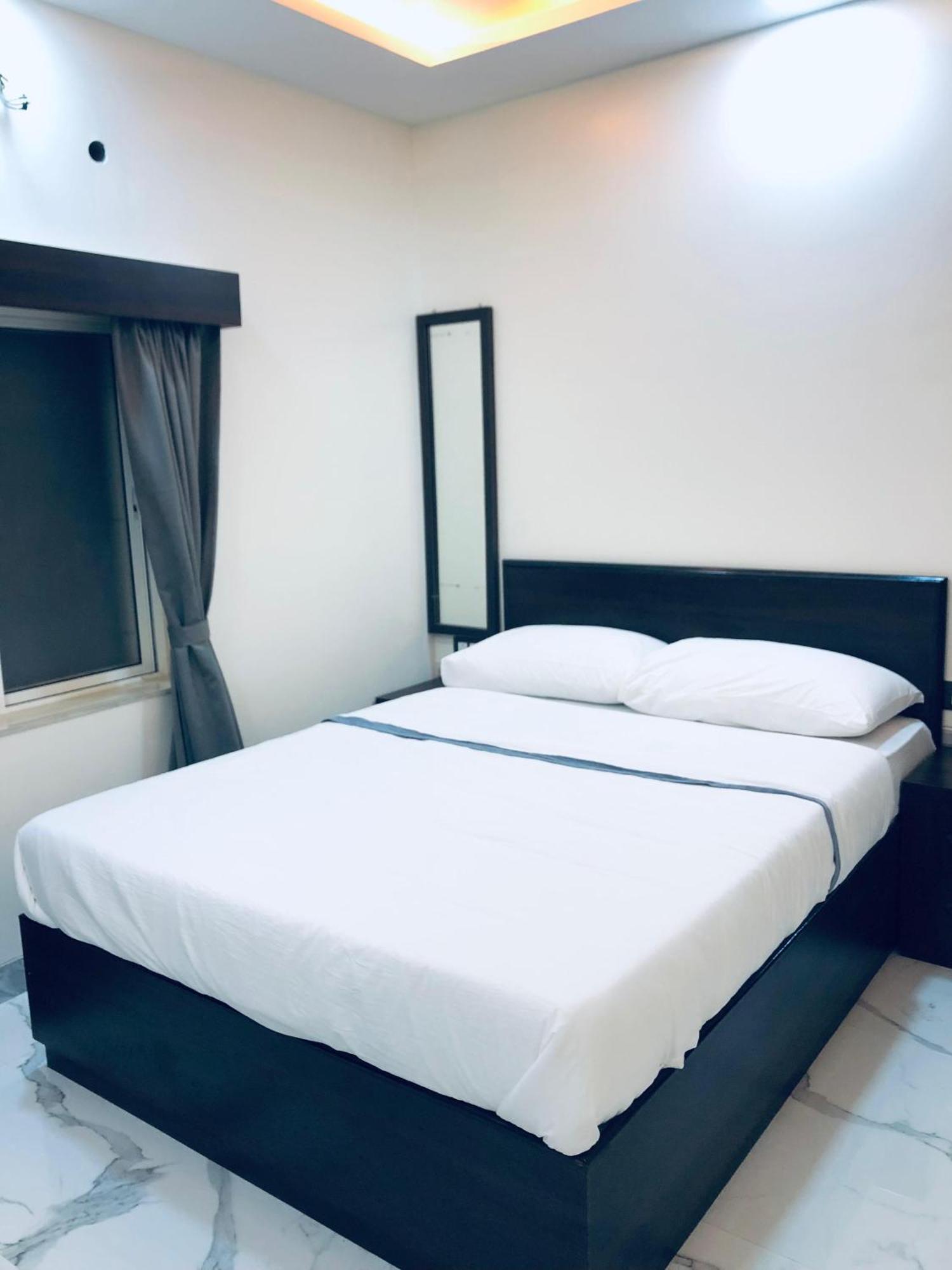 Sameena Guest House Panchgani Esterno foto